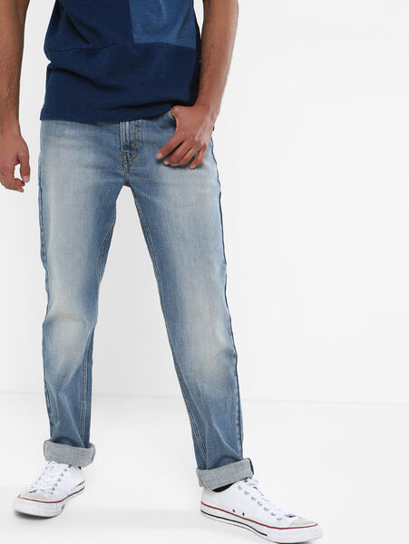 511™ PERFORMANCE SLIM FIT JEANS