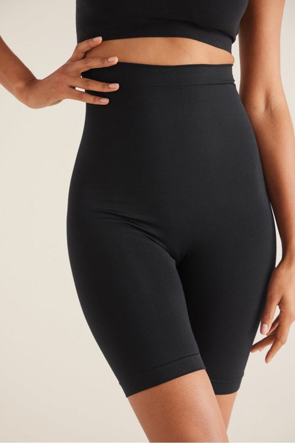 Yummie Womens  Waist Shaping Short