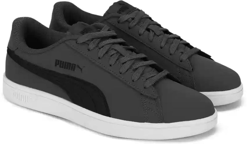 PUMA Men's Smash v2 Leather Sneaker