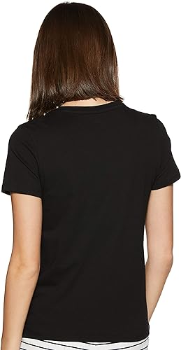 Levi's Women's WARDROBE ESSENTIALS Regular Fit T-Shirt