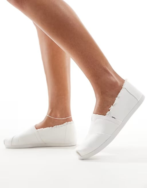 TOMS Classic Alpargata Canvas Slip-On Flat Shoe (WOMEN&MEN)