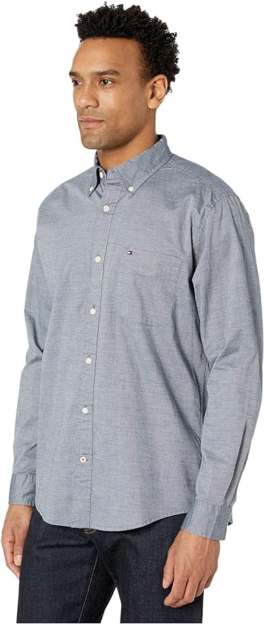 Tommy Hilfiger mens Long Sleeve Casual Button Down Shirt in Classic Fit