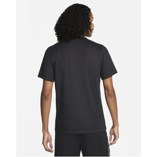 NIKE Dri-Fit Legend Fitness T-shirts