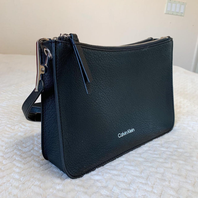 Calvin Klein Sonoma Bubble Lamb Novelty Messenger Crossbody