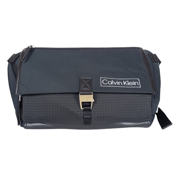 Calvin Klein Mochila o Morral Crossbody Neoprene Negro-Black