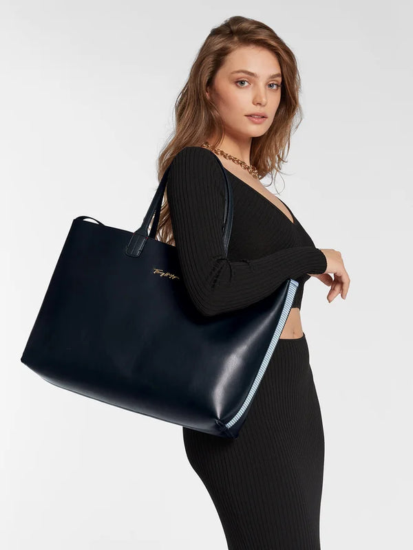 Tommy Hilfiger Handbag Iconic Tote AW0AW12017 Dark Blue