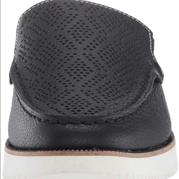 Hush Puppies Women’s Chowchow Perf Mule Pump