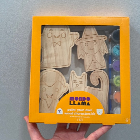 Mondo Llama Paint Your Own Wood Characters Kit