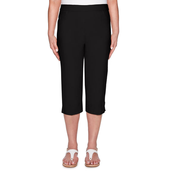 Capri ST John's Bay Women Pants Easy Fit Through Hip & Thigh (Black)