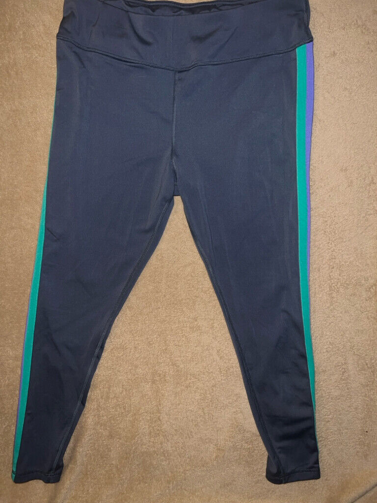 AVIA Performance Leggings Gray Side Striped Pocket C09