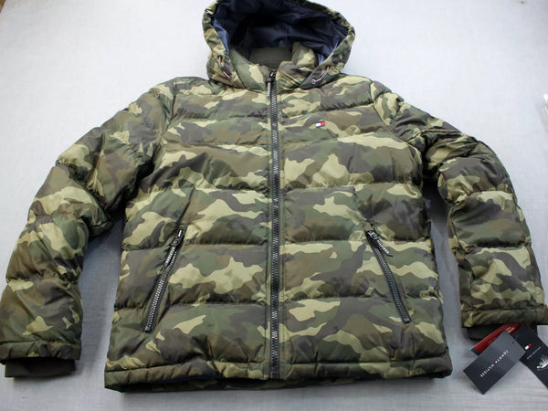 Tommy Hilfiger Men's Green Camo Quilted Puffer Hooded Jacket