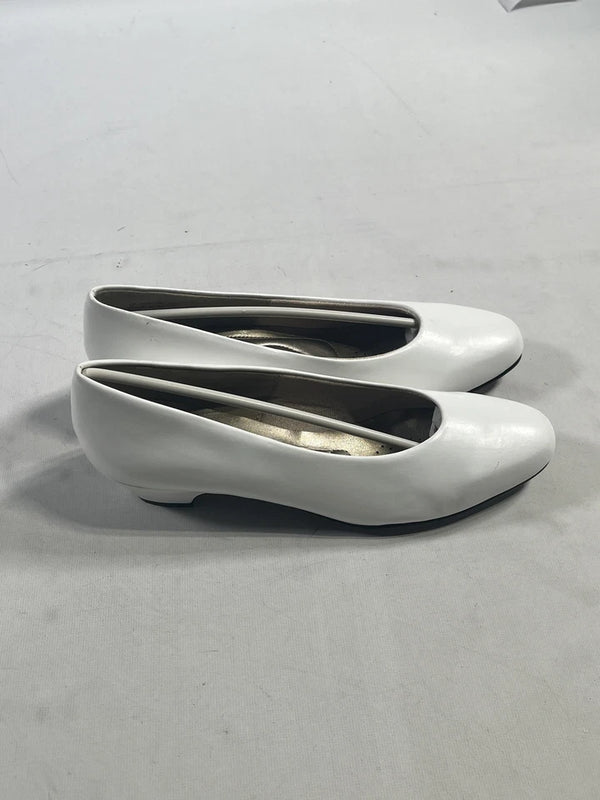 Women's Soft Style Angel II White Elegance Low Heel Slip On Shoes