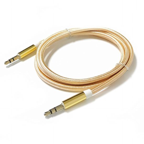 Cable de metal aux. 3.5mm a 3.5 mm Cable de nilón Conector dorado Cable de audio macho a macho para altavoz de auriculares del teléfono móvil MP3 MP4 del coche