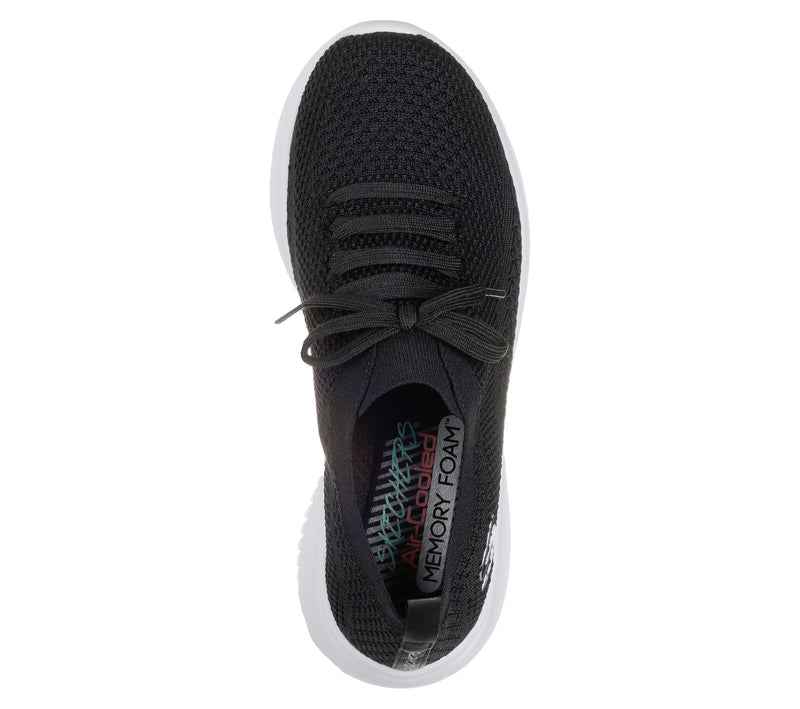 Skechers Ladies' Ultra Flex Shoe Slip-On in Black sneakers