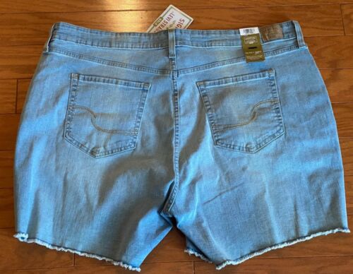 Levi Strauss & Co. Women's  Mid Rise Shorts NEW with TAGS